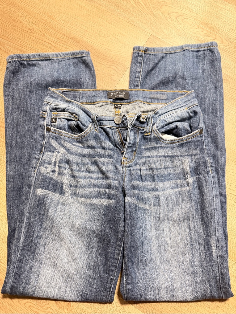 Judy Blue Light Wash Straight Leg Jeans